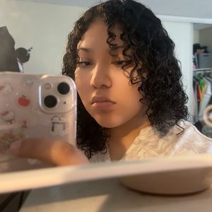 Meet your Posher, Ana